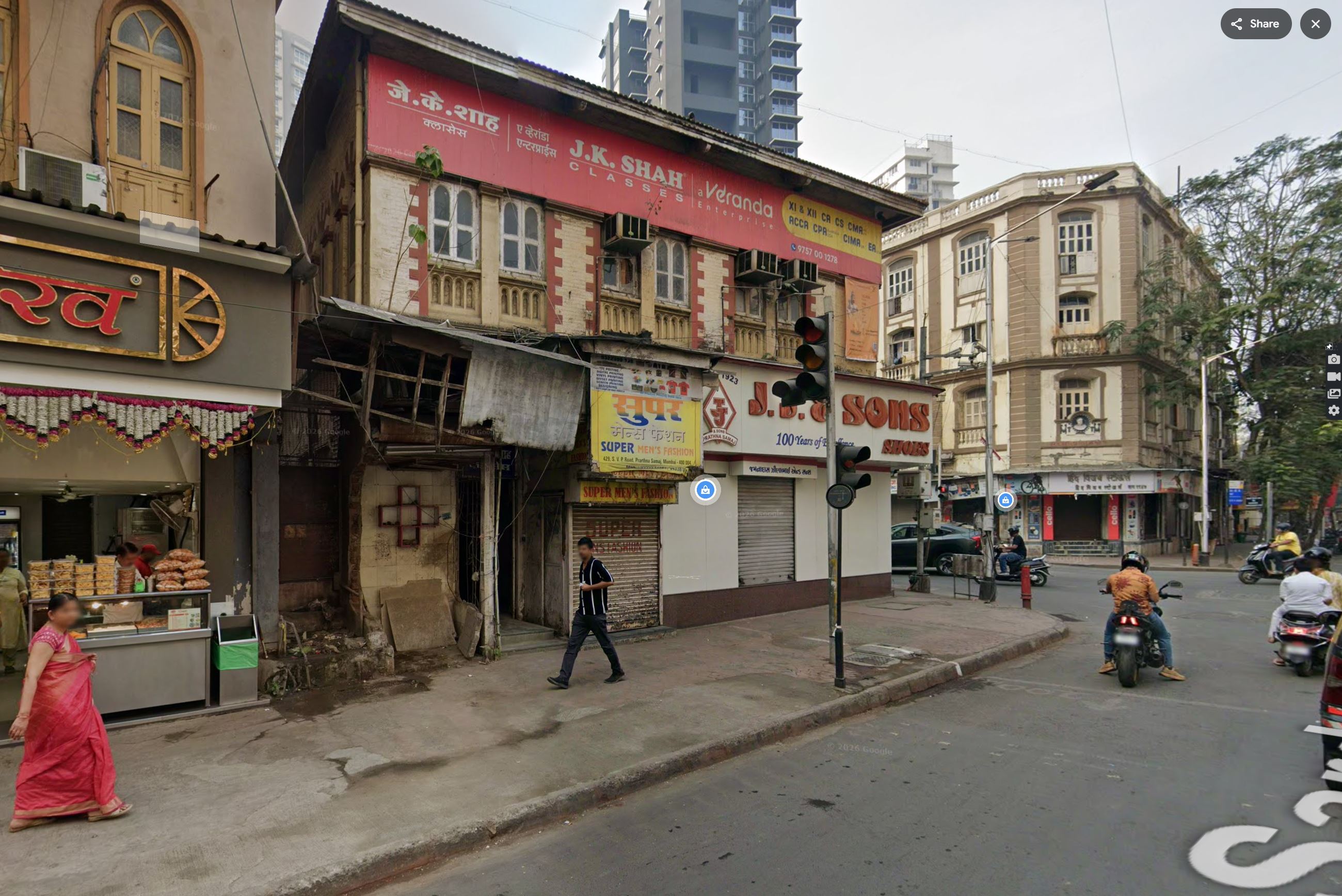 Charni Road
